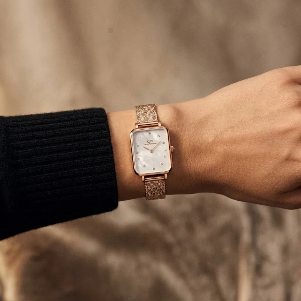 Fond du boîtier du garde-temps Daniel Wellington DW00100578