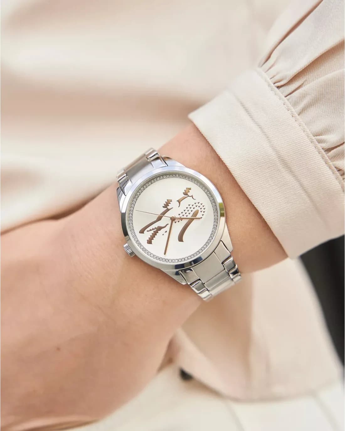 Détail du bracelet acier du Lacoste 2001189