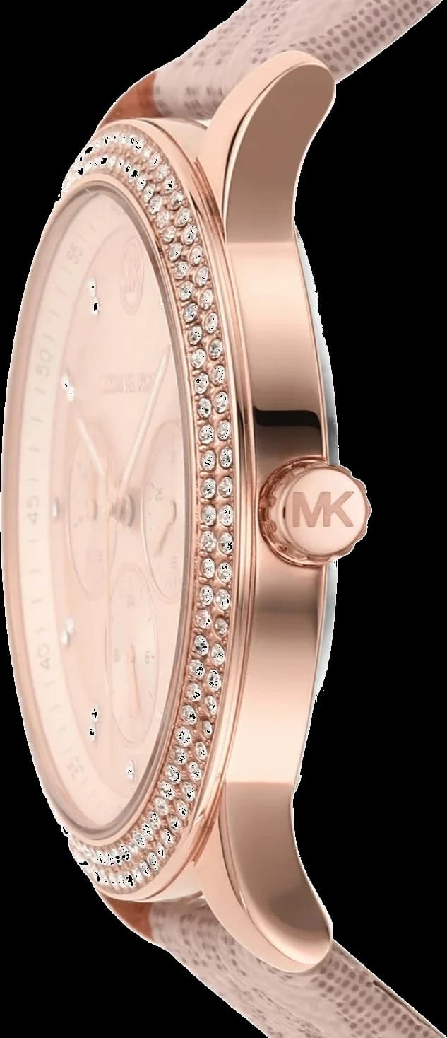Zoom sur le cadran rose du Michael Kors MK2955