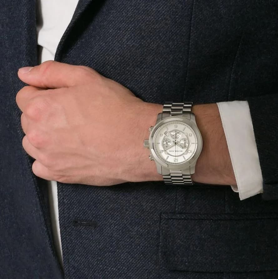 Fond du boîtier du garde-temps Michael Kors MK8086
