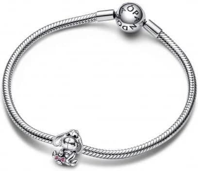 Zoom sur le cadran du Pandora 792209C01