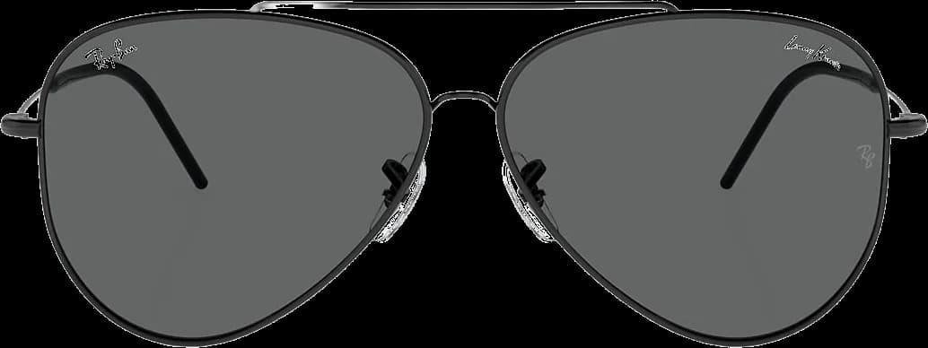 Le garde-temps Ray-Ban RBR0101S 002/GR vu de profil