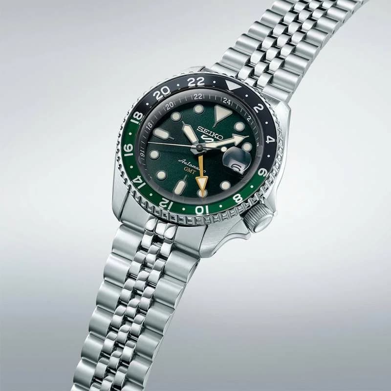 Le garde-temps Seiko SSK035K1 vu de profil