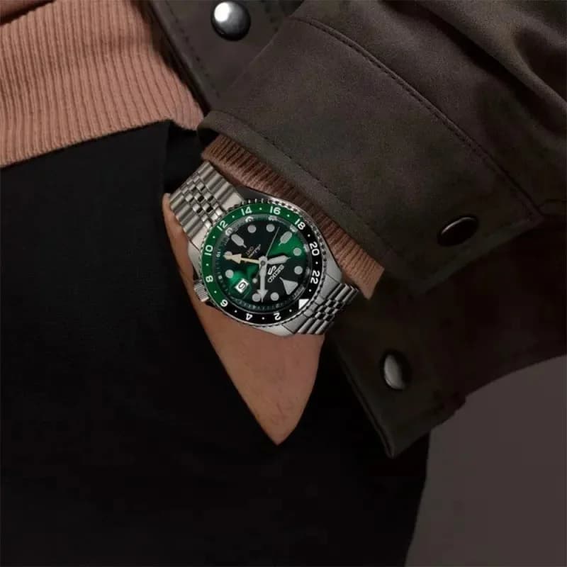 Zoom sur le cadran vert du Seiko SSK035K1