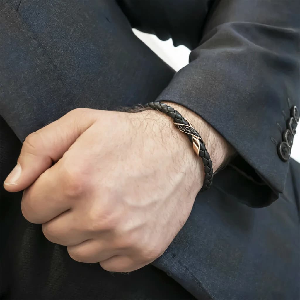 Le garde-temps Swarovski 5115156 vu de profil
