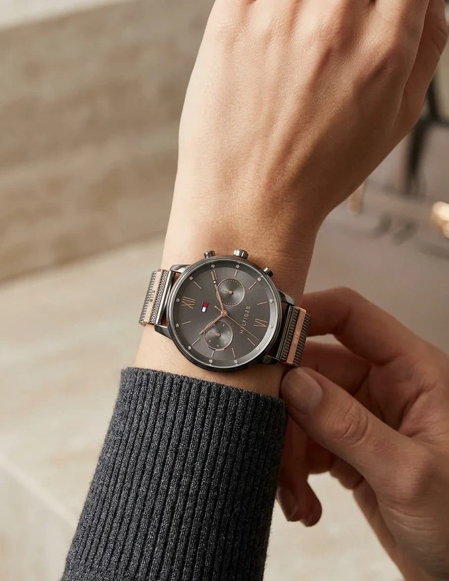 Montre Tommy Hilfiger 1782304 femme verso boîtier gris