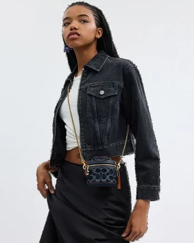 Sac à bandoulière Coach Trail 12 en toile signature bleu denim vue 2
