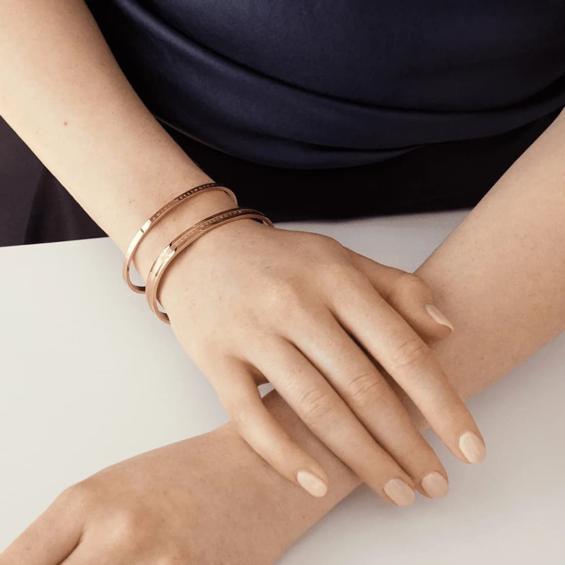 Fond du boîtier du garde-temps Daniel Wellington DW00400140
