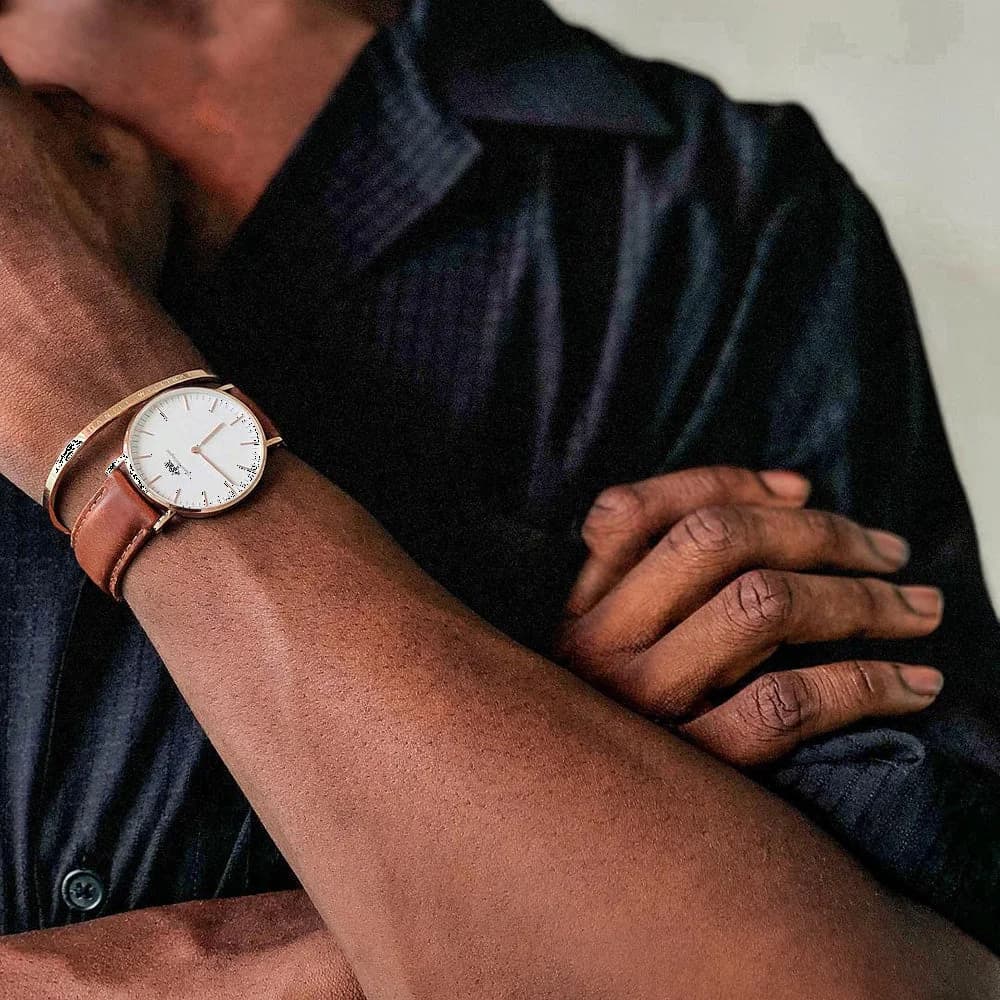 Détail du bracelet cuir du Daniel Wellington DW00100006