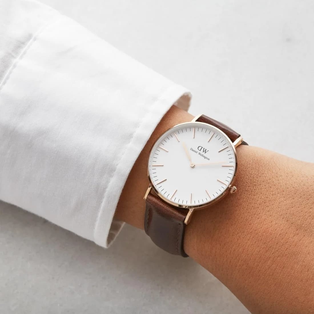 Fond du boîtier du garde-temps Daniel Wellington DW00100039