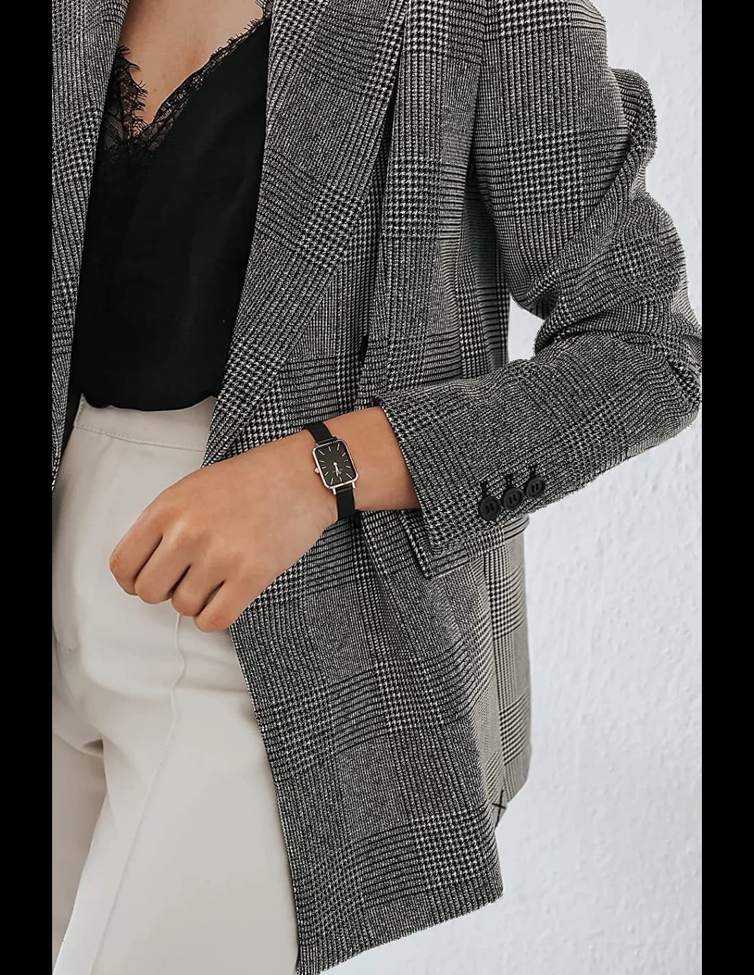 Attache bracelet Daniel Wellington DW00100433 avec bracelet maille milanaise noire interchangeable, fermoir déployant ajustable en acier inoxydable