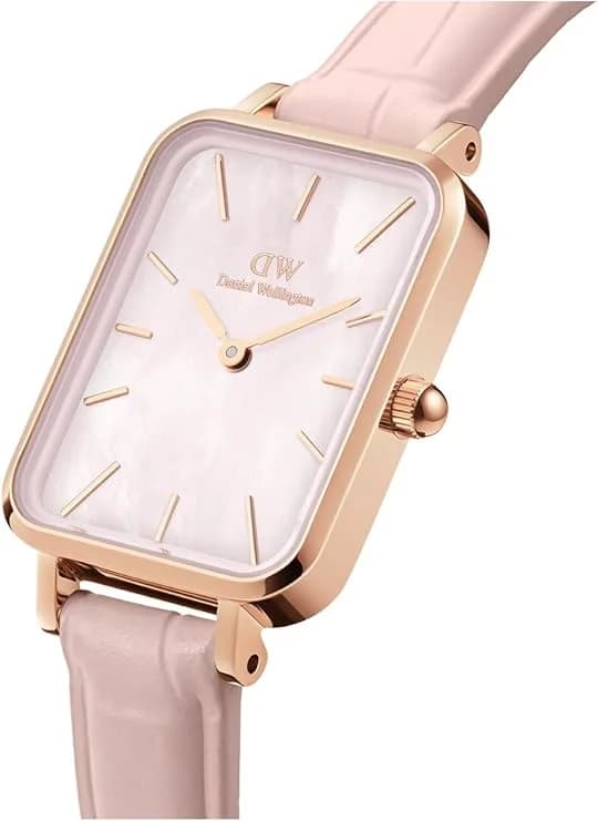 Montre Femme Daniel Wellington Quadro Pressed DW00100508 - Boîtier rectangulaire or rose, cadran nacre, bracelet maille milanaise rose vue 2