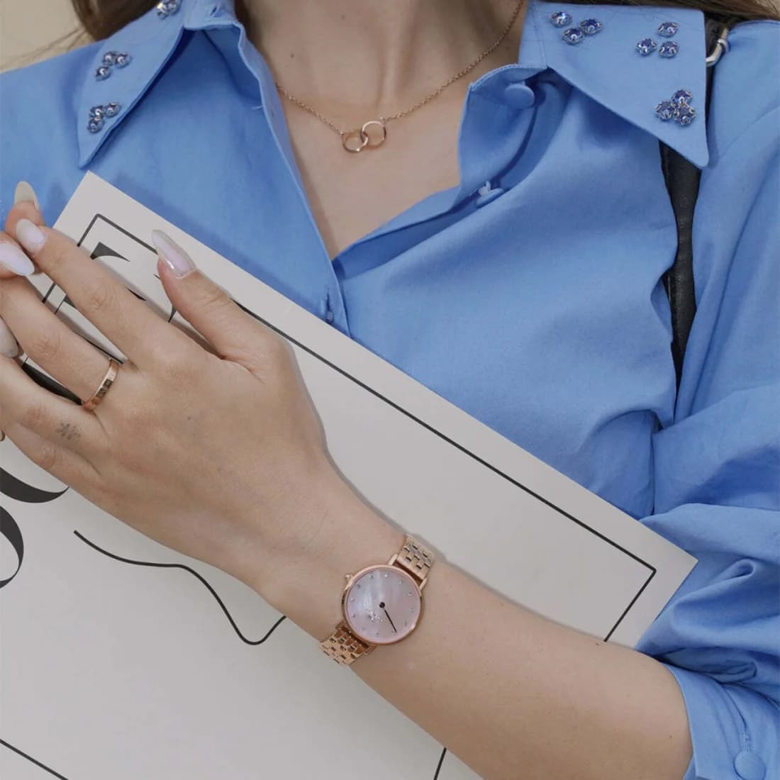 Montre Daniel Wellington DW00100617 femme détail bracelet acier