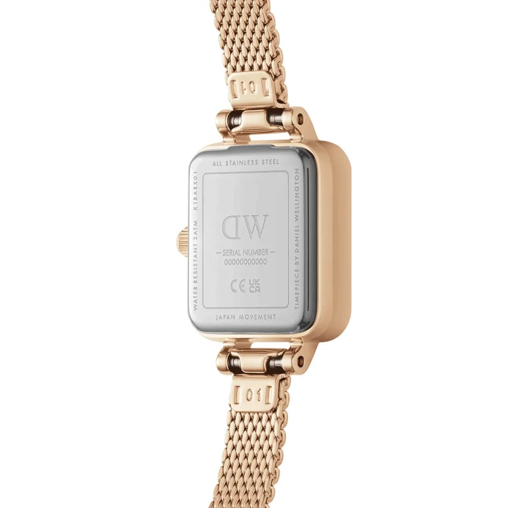 Attache bracelet Daniel Wellington DW00100648 en cuir marron avec boucle ardillon acier rose, finition lisse et souple