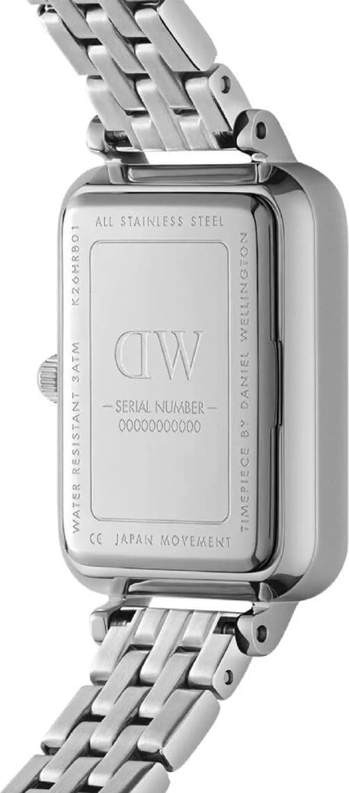 Attache bracelet Daniel Wellington DW00100670 en acier inoxydable argenté avec fermoir déployant gravé du logo DW