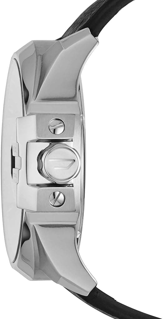 Visage cadran Diesel DZ7376 dévoilant des index bâtons appliqués, compteurs chronographes et guichet date à 4h30