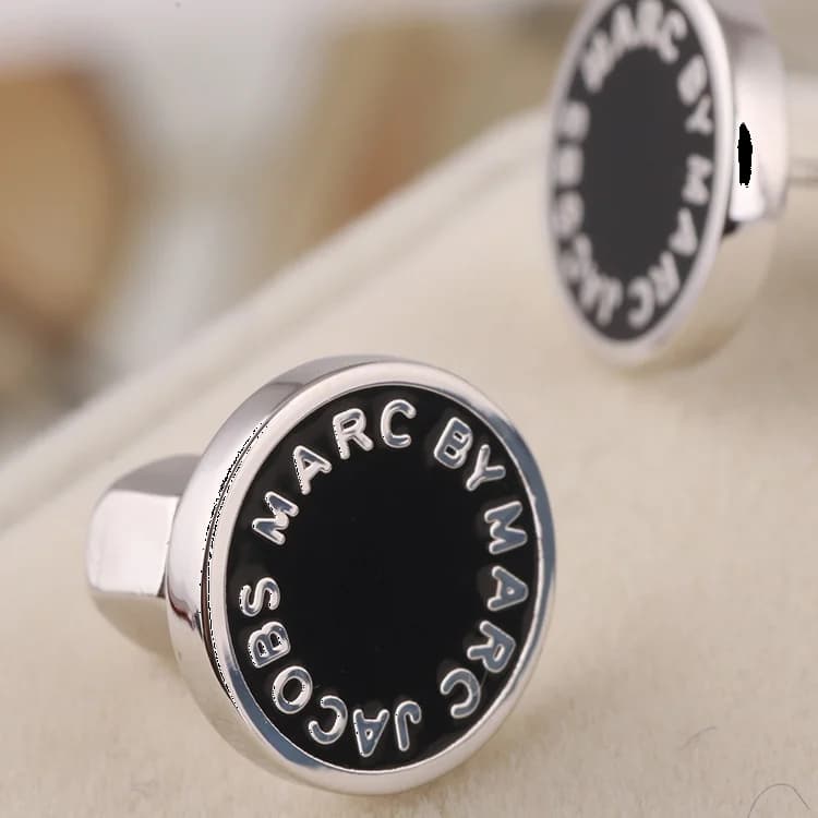 Montre Marc Jacobs 106674 femme vue de profil