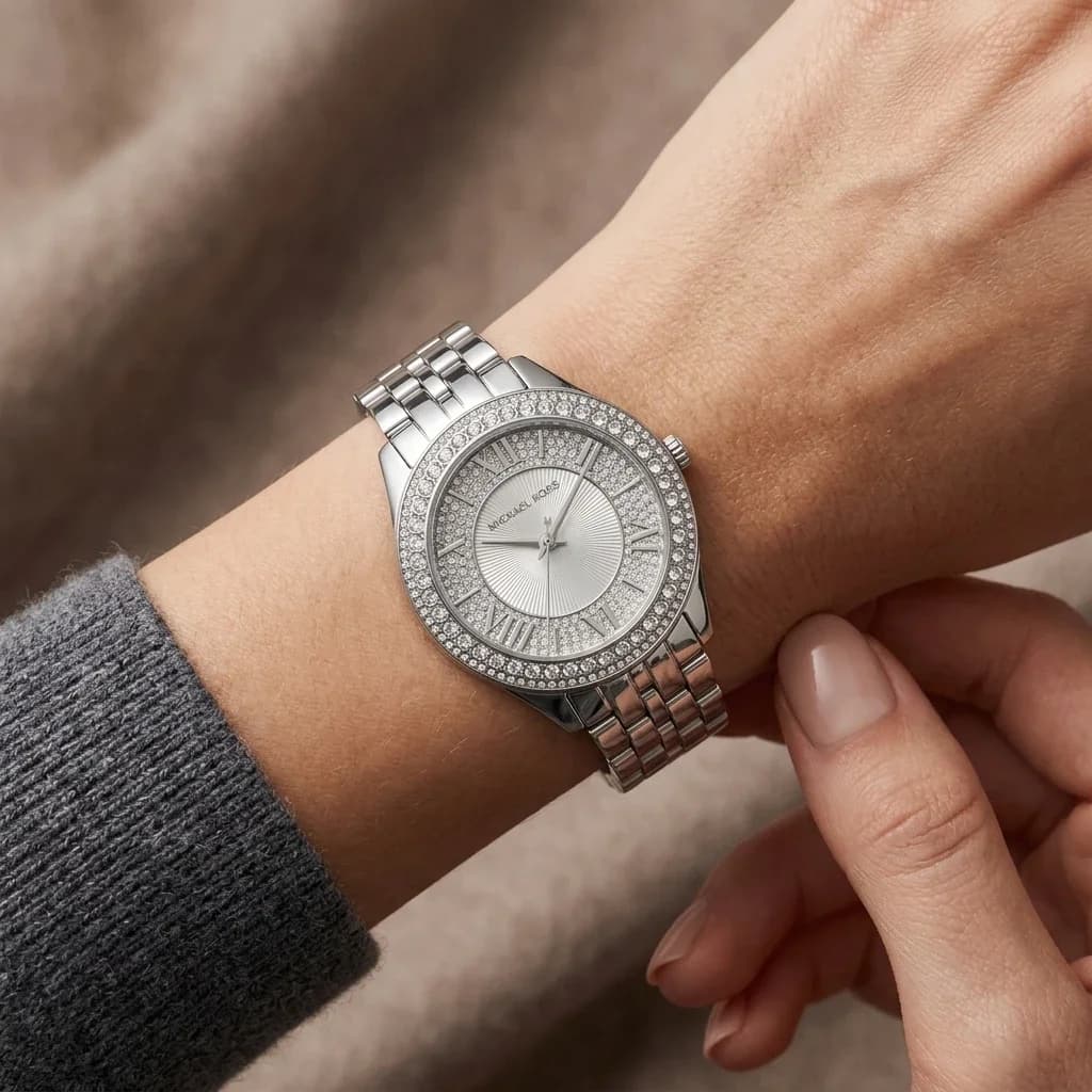 Détail du bracelet acier du Michael Kors MK4708
