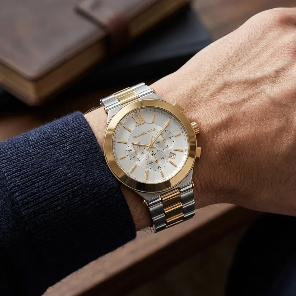 Détail du bracelet acier du Michael Kors MK9221