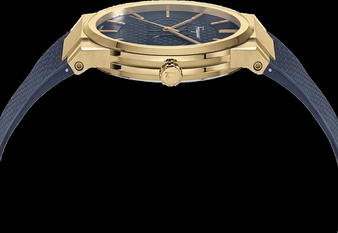 Attache bracelet Salvatore Ferragamo SFHP00220 en silicone bleu avec boucle ardillon en acier doré PVD, ajustable et confortable