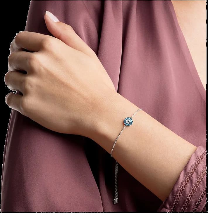 Bracelet Swarovski Luckily Evil Eye 5468920 en métal rhodié argenté et cristaux bleus pour femme vue 4