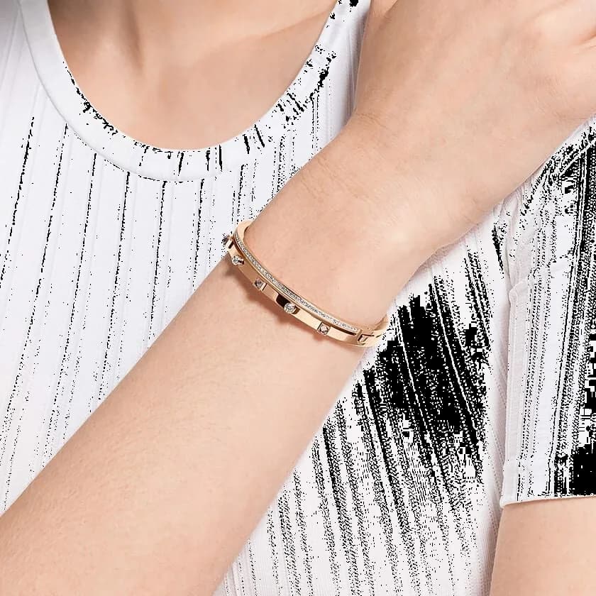 Bracelet jonc Swarovski 5555746 en métal plaqué or rose avec cristaux, pour femme vue 4
